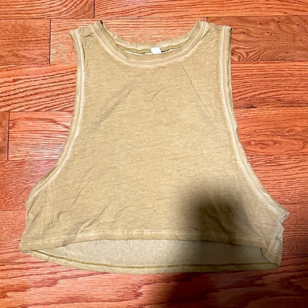 Lululemon muscle love crop tank